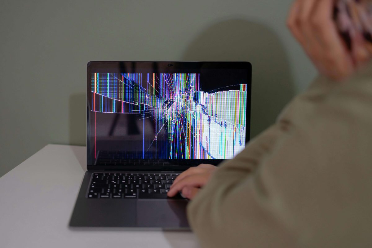 Expert HP Laptop & Notebook Screen Replacement Across the UK 